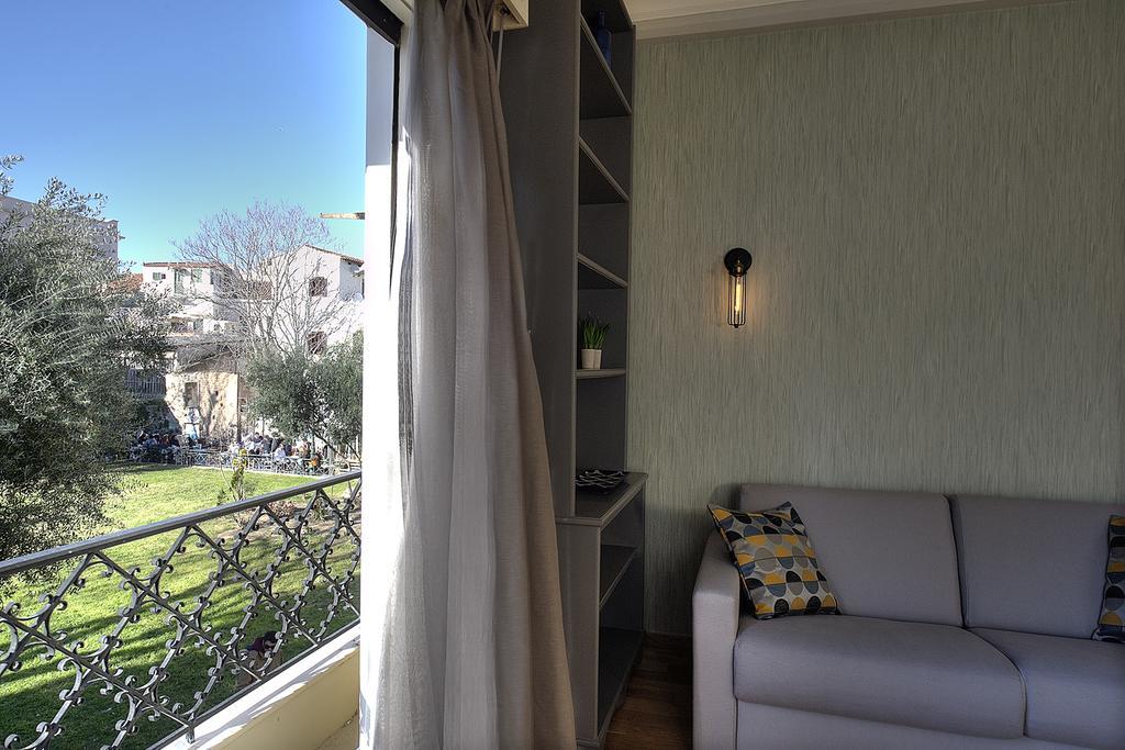 Dl-Hospitality@Adrianou 7 Apartamento Atenas Exterior foto
