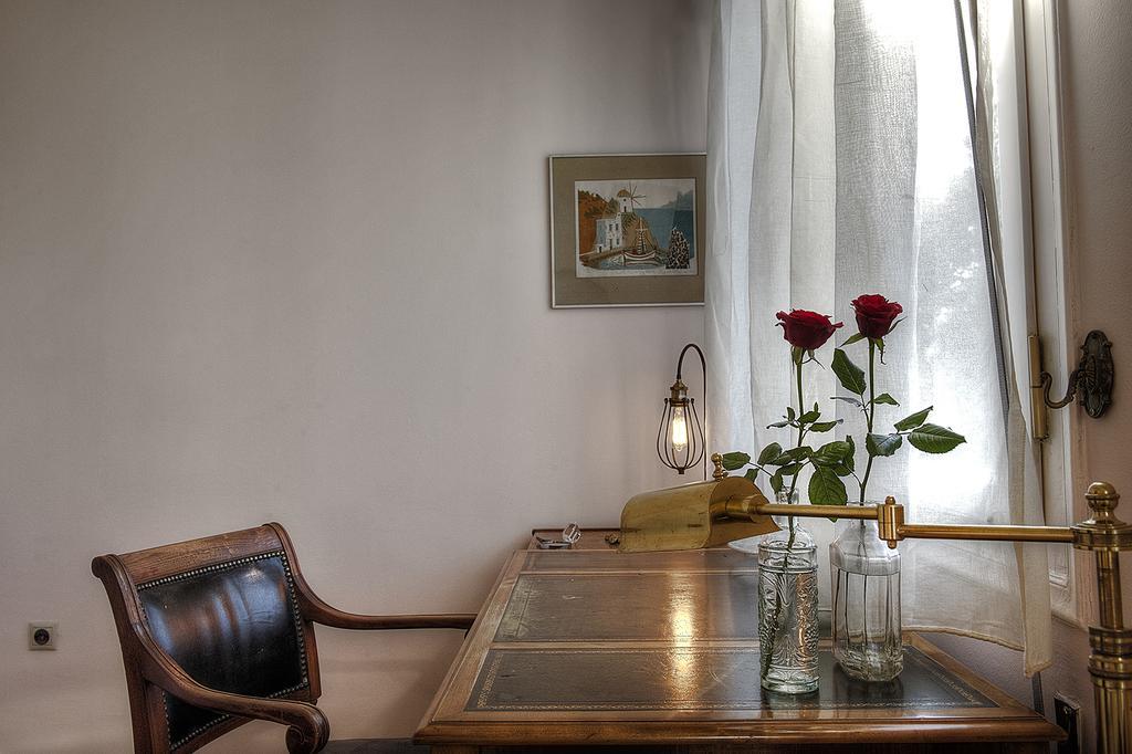 Dl-Hospitality@Adrianou 7 Apartamento Atenas Exterior foto